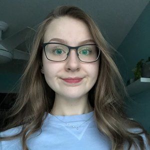 Meet your Posher, Kacie